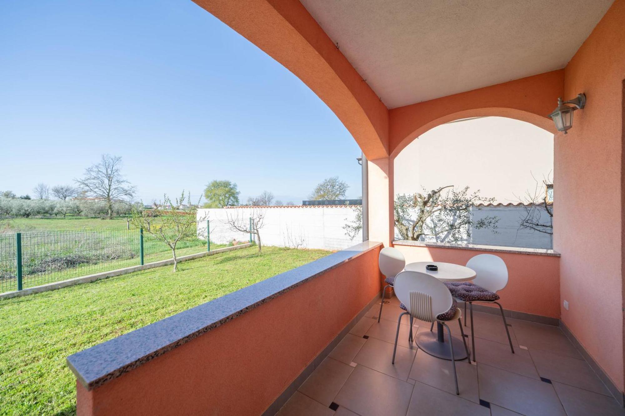 Apartment Thomas Novigrad  ภายนอก รูปภาพ