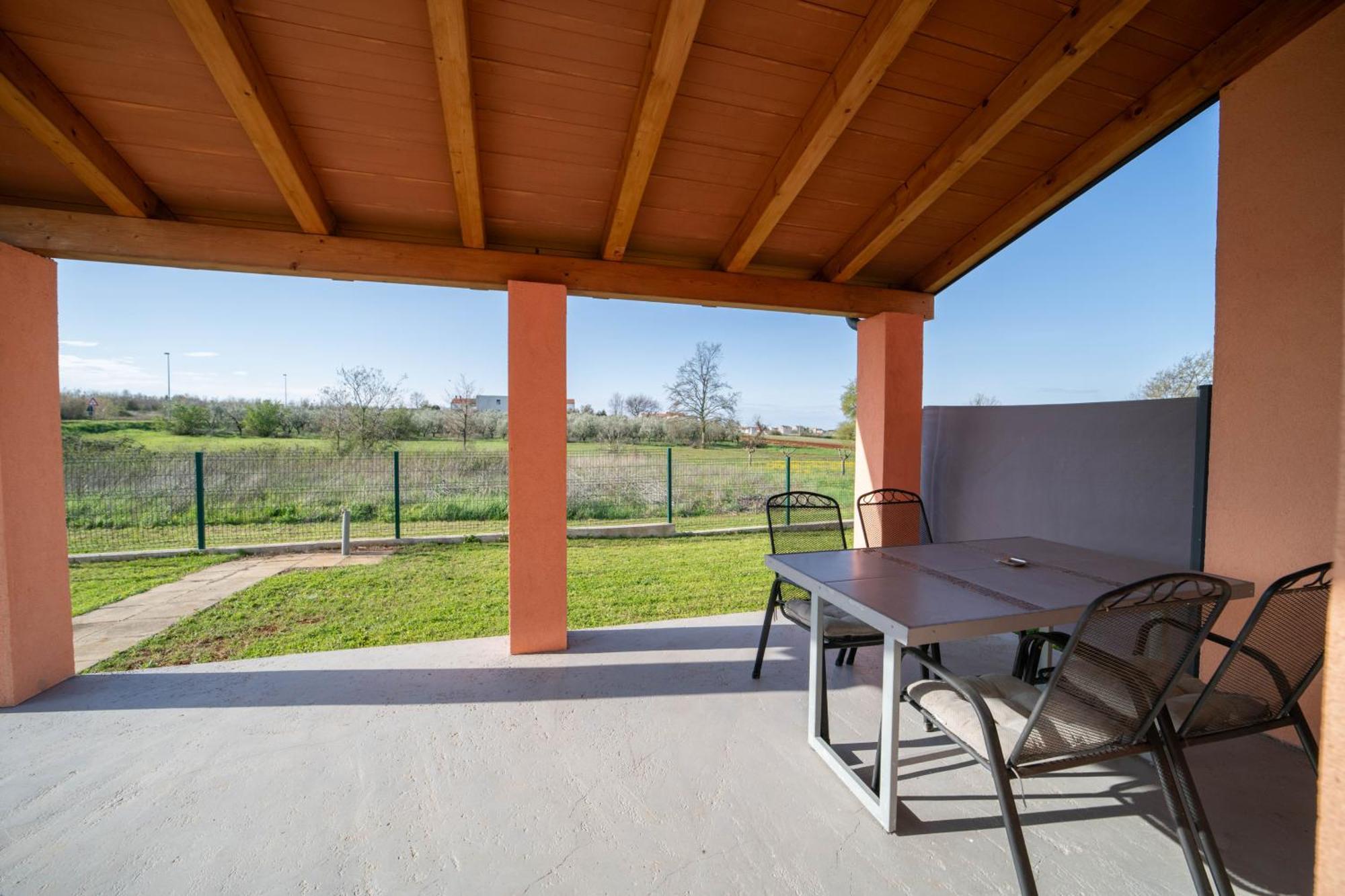 Apartment Thomas Novigrad  ภายนอก รูปภาพ
